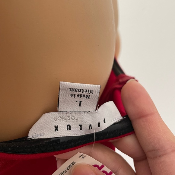 Red strapless dress - Picture 2 of 5